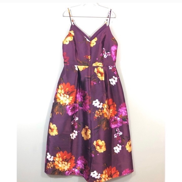 BRAND NEW NEVER USED Floral violet Alexa B nites dress size 6 Medium - Picture 1 of 4